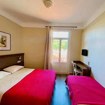 Rue De La Republique *