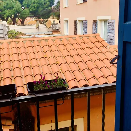 ホテル Rue De La Republique