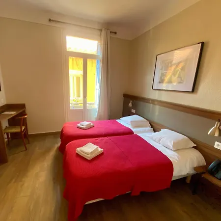 ホテル Rue De La Republique